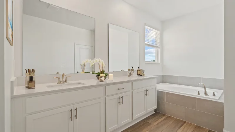 olh_3014_pic_alexanderpalm_owners_bath2_2of2_f2_7_28_25