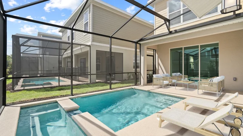 olh_3014_pic_alexanderpalm_pool_f1_7_28_25