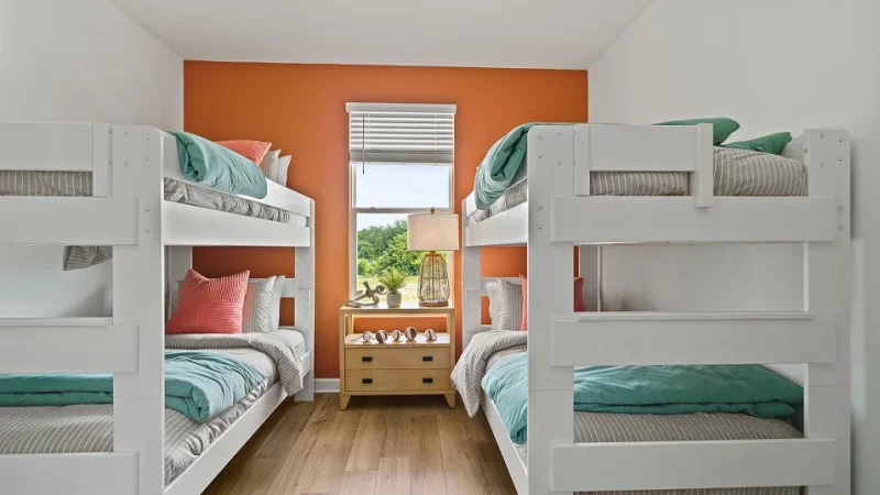 olh_3275_pic_majestypalm_bed5_1of2_f2_7_28_25